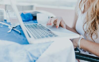 Budget mensuel sans stress : une méthode simple en 4 enveloppes modernes