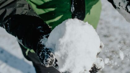 Effet boule de neige en Bourse : comment de petits montants peuvent peser lourd sur le long terme