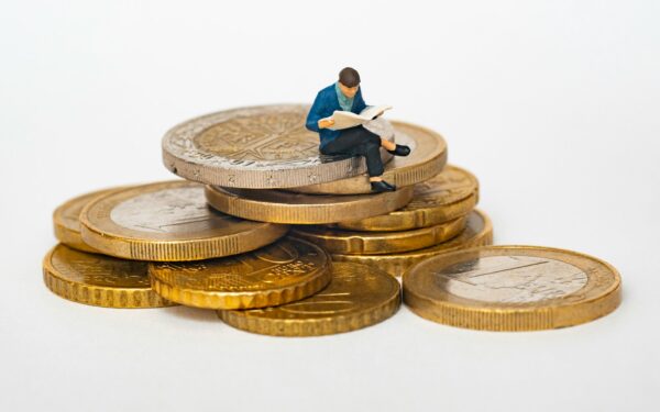 Investir avec un petit budget : 5 étapes concrètes pour démarrer sans se brûler les ailes