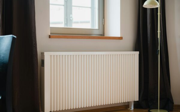 Prix de l’énergie : comprendre la facture et réduire ses dépenses sans tout sacrifier