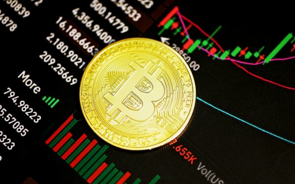 Bitcoin pour investisseurs prudents : bases à connaître avant de se lancer