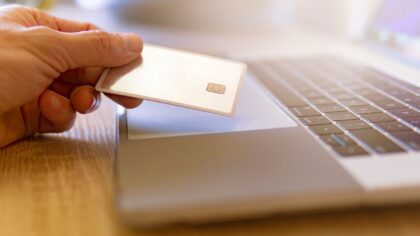 Cartes à usage unique et numéros virtuels : un outil simple pour sécuriser vos achats en ligne