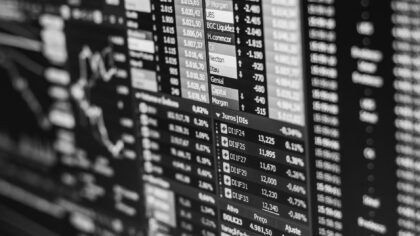 Crise financière et vie réelle : ce qui se passe concrètement quand tout se bloque