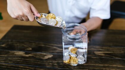 Défi épargne 30 jours réaliste : une méthode progressive pour mettre de côté sans stress