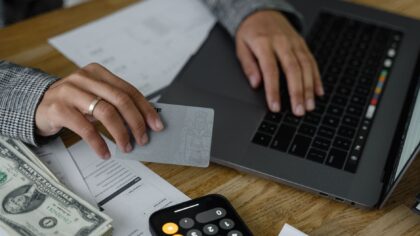 Organiser ses abonnements mensuels pour reprendre la main sur son budget