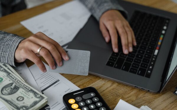 Organiser ses abonnements mensuels pour reprendre la main sur son budget