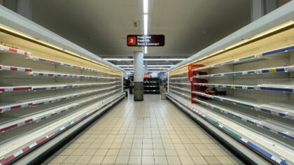 Pénuries et rayons vides : ce que ces ruptures d’approvisionnement changent pour votre budget