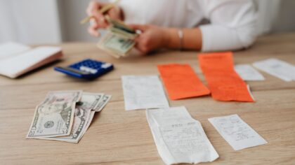 Prioriser ses remboursements de crédits en période tendue : méthode simple pour garder le contrôle
