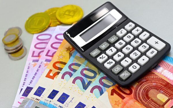 Taux d’intérêt réels négatifs : ce que cela signifie pour les emprunts et l’argent mis de côté